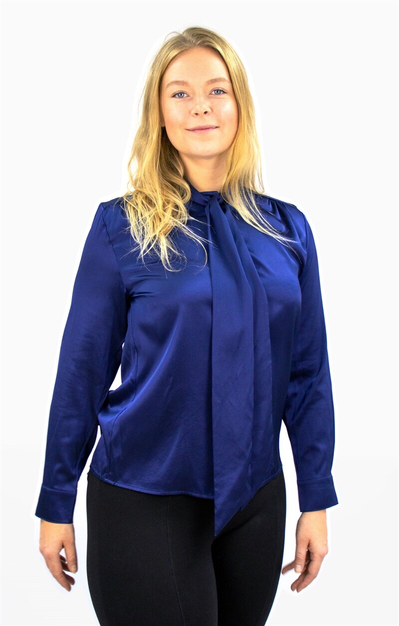 Knytblus Sidensatin Marin