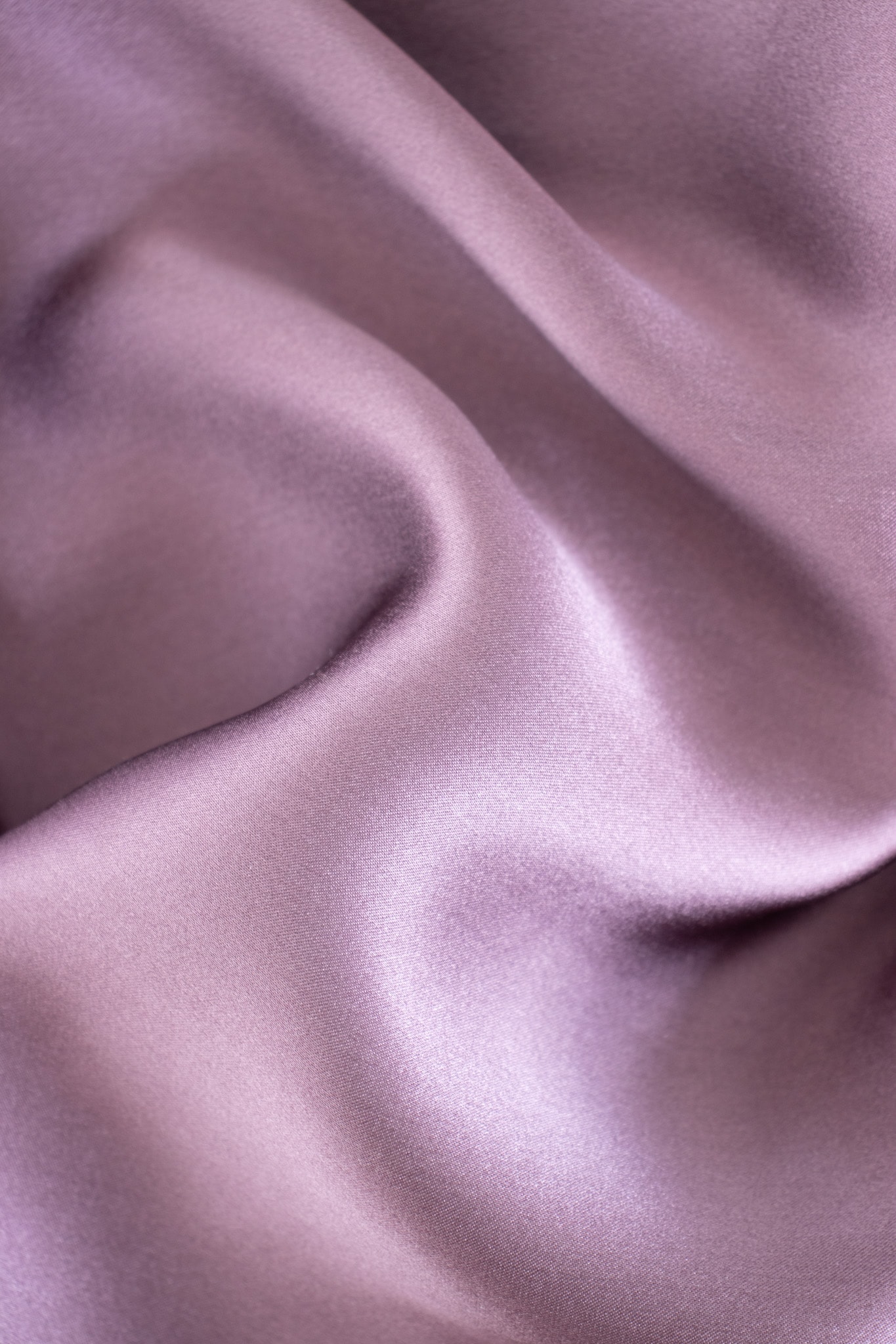 Skillnaden mellan siden & satin?